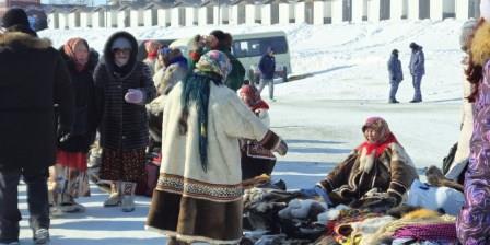 «Товары, которые норовят превратиться в дары: семейный бизнес как инновация дарообменных отношений современных ненцев Ямала»